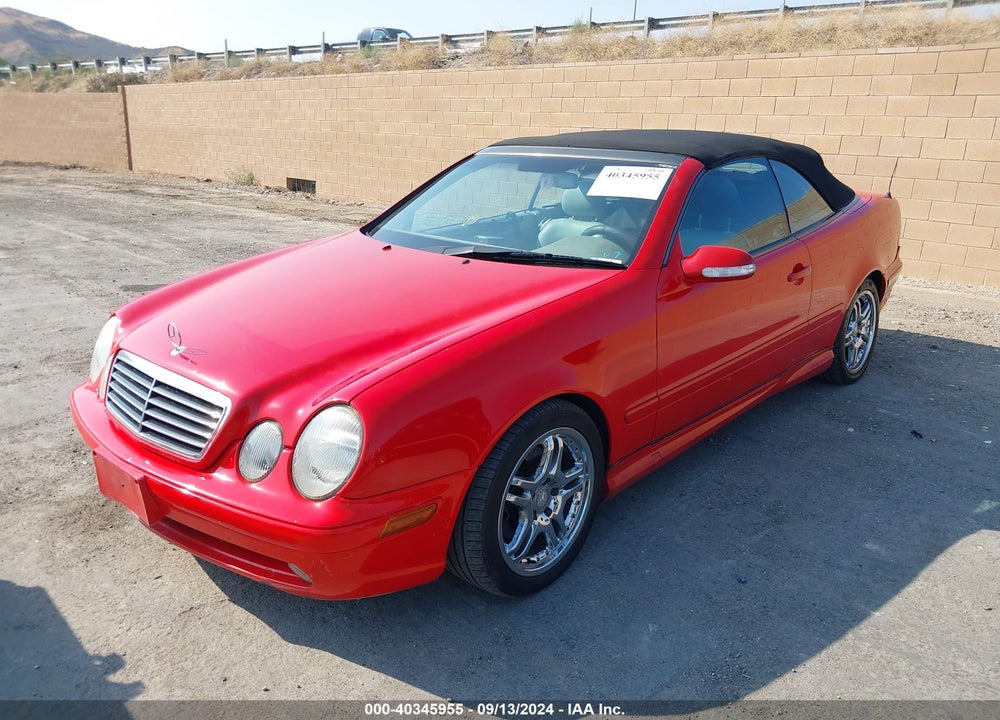 2000 MERCEDES-BENZ CLK 430 VIN: WDBLK70G9YT038185