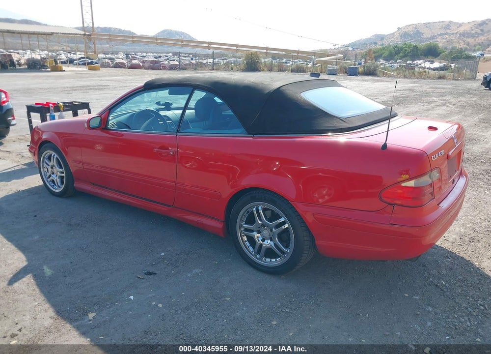2000 MERCEDES-BENZ CLK 430 VIN: WDBLK70G9YT038185