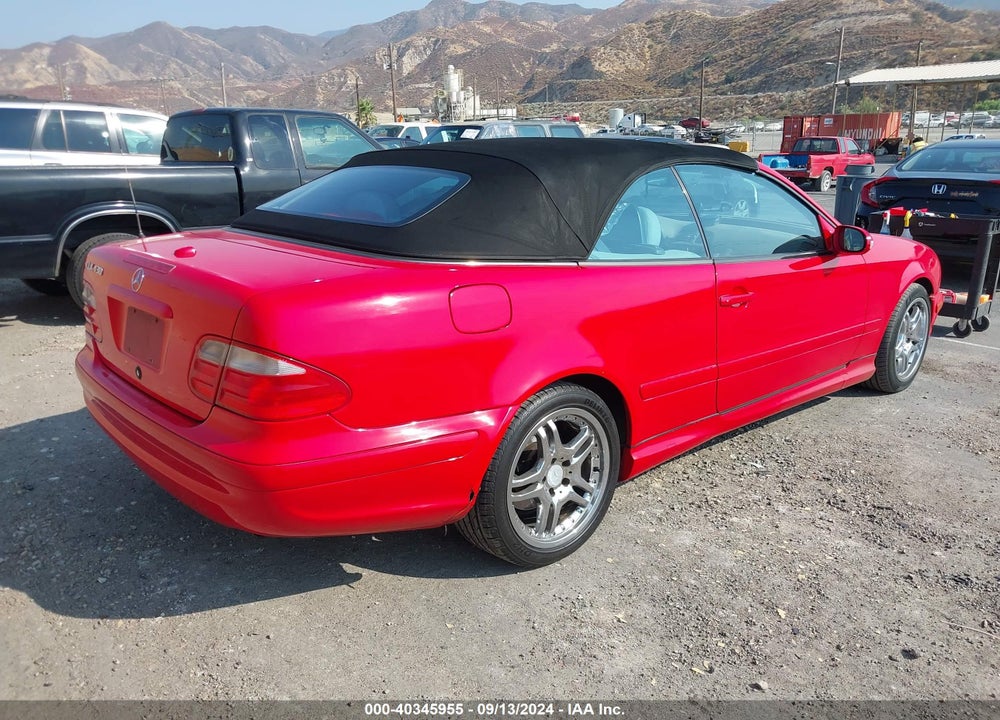 2000 MERCEDES-BENZ CLK 430 VIN: WDBLK70G9YT038185
