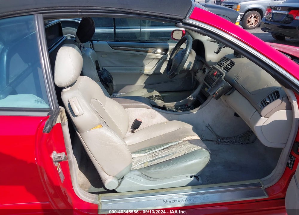 2000 MERCEDES-BENZ CLK 430 VIN: WDBLK70G9YT038185