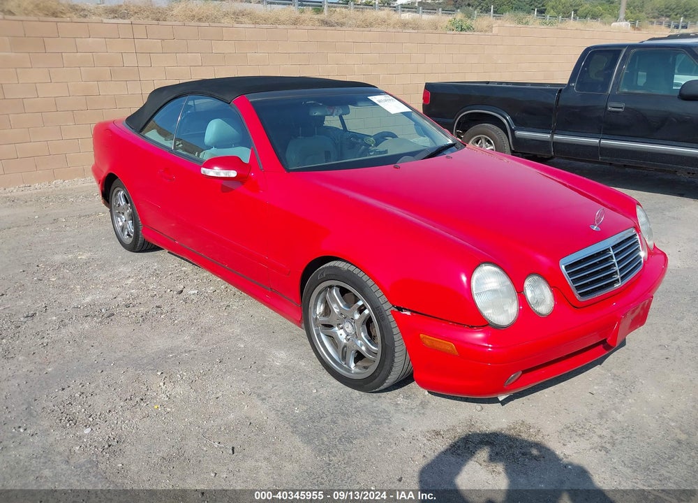 2000 MERCEDES-BENZ CLK 430 VIN: WDBLK70G9YT038185