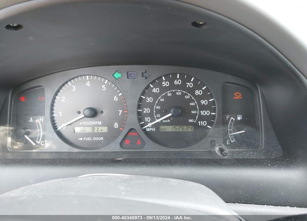 2001 TOYOTA COROLLA LE VIN: 2T1BR12E01C401682