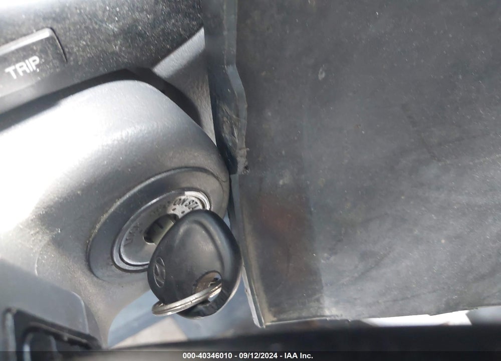 2005 HYUNDAI TUCSON GLS/LX VIN: KM8JN72D85U209321