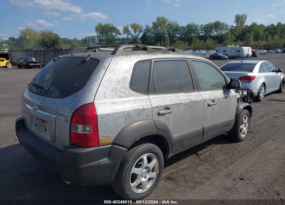 2005 HYUNDAI TUCSON GLS/LX VIN: KM8JN72D85U209321