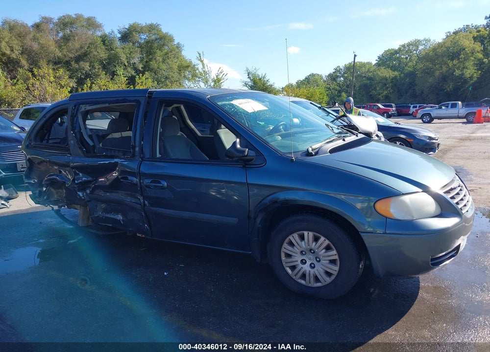 2005 CHRYSLER TOWN & COUNTRY VIN: 1C4GP45R65B235460
