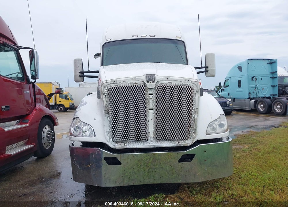 2015 KENWORTH T680 T680 VIN: 1XKYDP9X2FJ431141