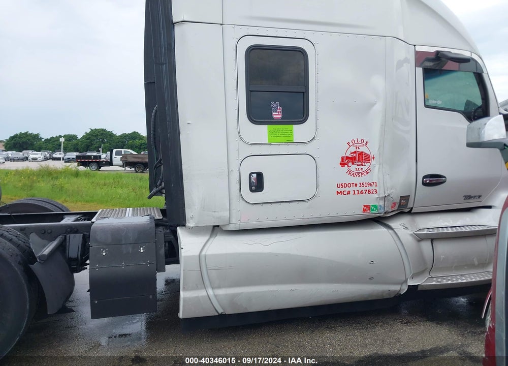 2015 KENWORTH T680 T680 VIN: 1XKYDP9X2FJ431141