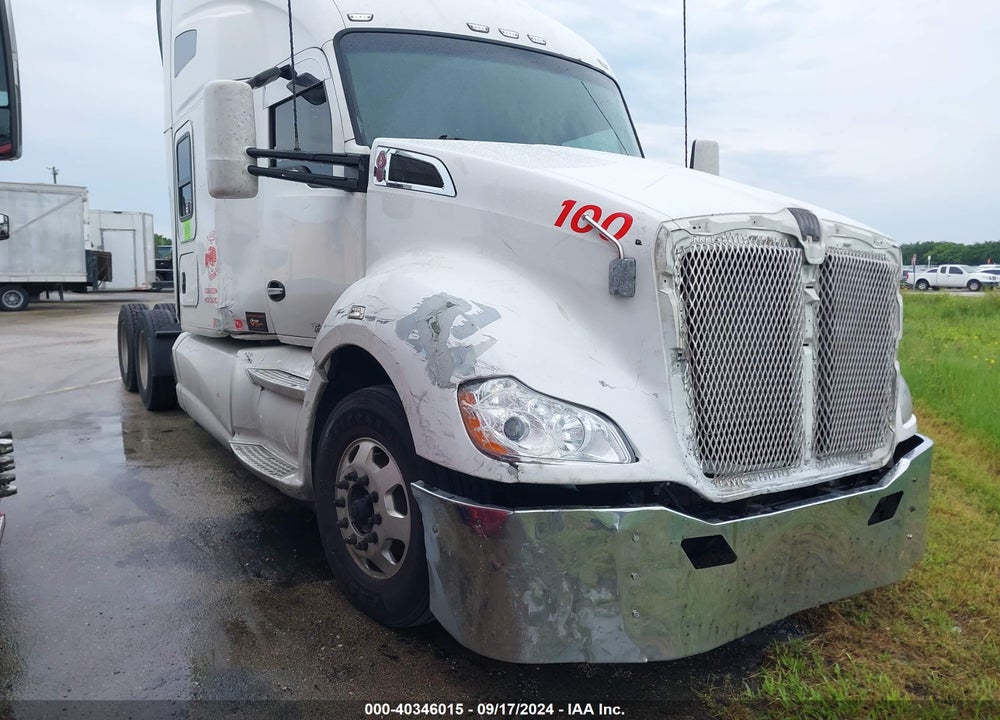 2015 KENWORTH T680 T680 VIN: 1XKYDP9X2FJ431141