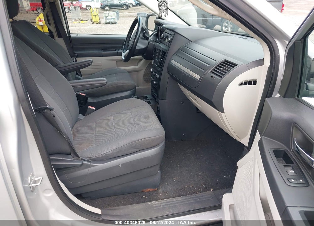 2008 DODGE GRAND CARAVAN SE VIN: 1D8HN44H58B151381