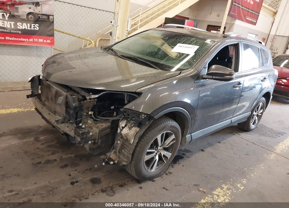 2017 TOYOTA RAV4 XLE VIN: 2T3RFREV0HW647875