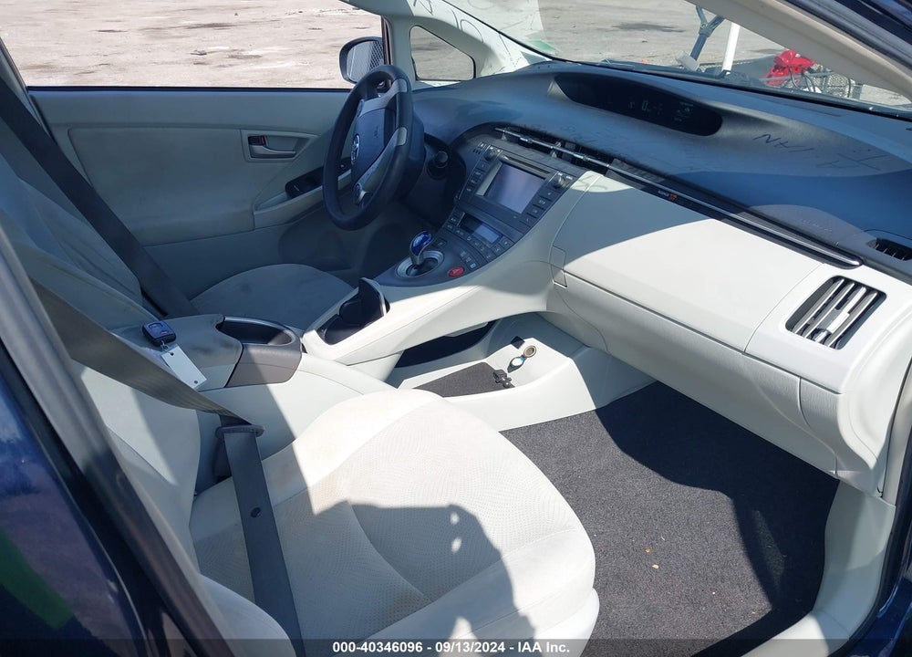 2014 TOYOTA PRIUS TWO VIN: JTDKN3DU0E0359901