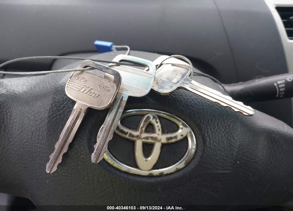 2012 TOYOTA YARIS VIN: JTDBT4K30CL030424