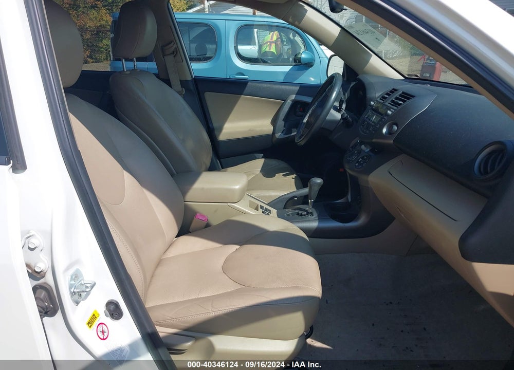 2009 TOYOTA RAV4 LIMITED VIN: JTMBF31V395005406