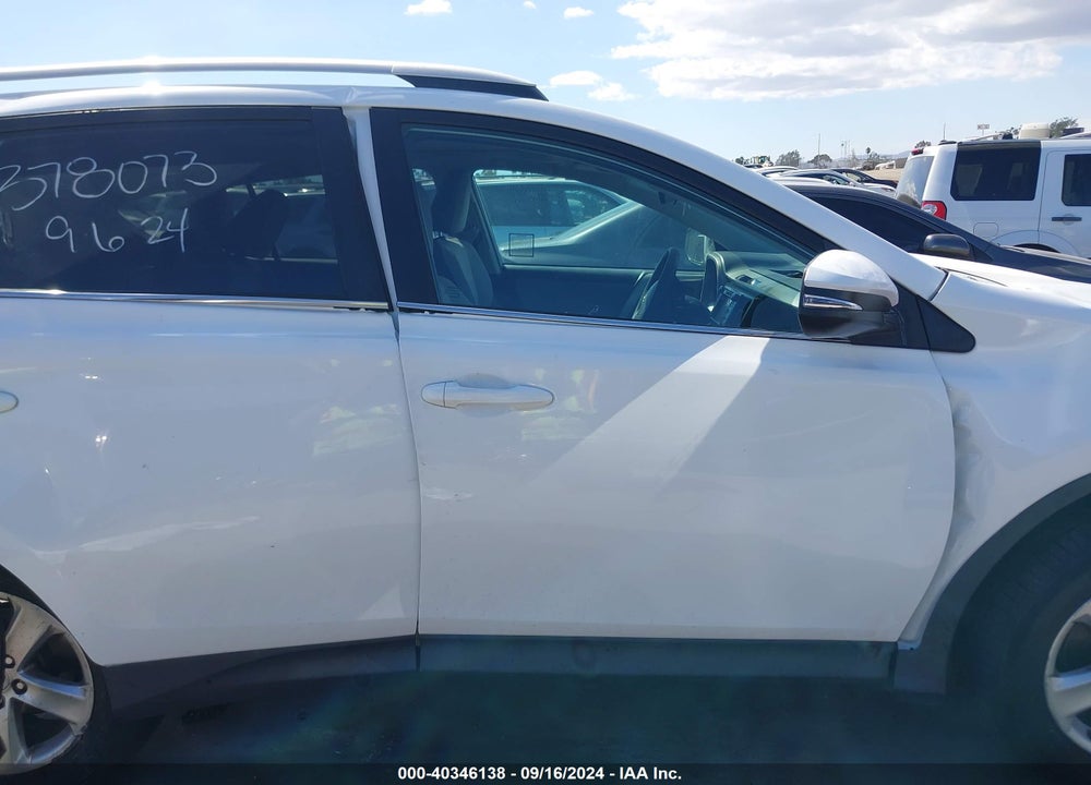 2014 TOYOTA RAV4 XLE VIN: 2T3RFREV1EW125574