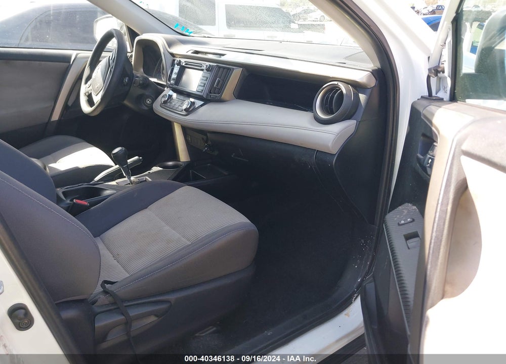 2014 TOYOTA RAV4 XLE VIN: 2T3RFREV1EW125574