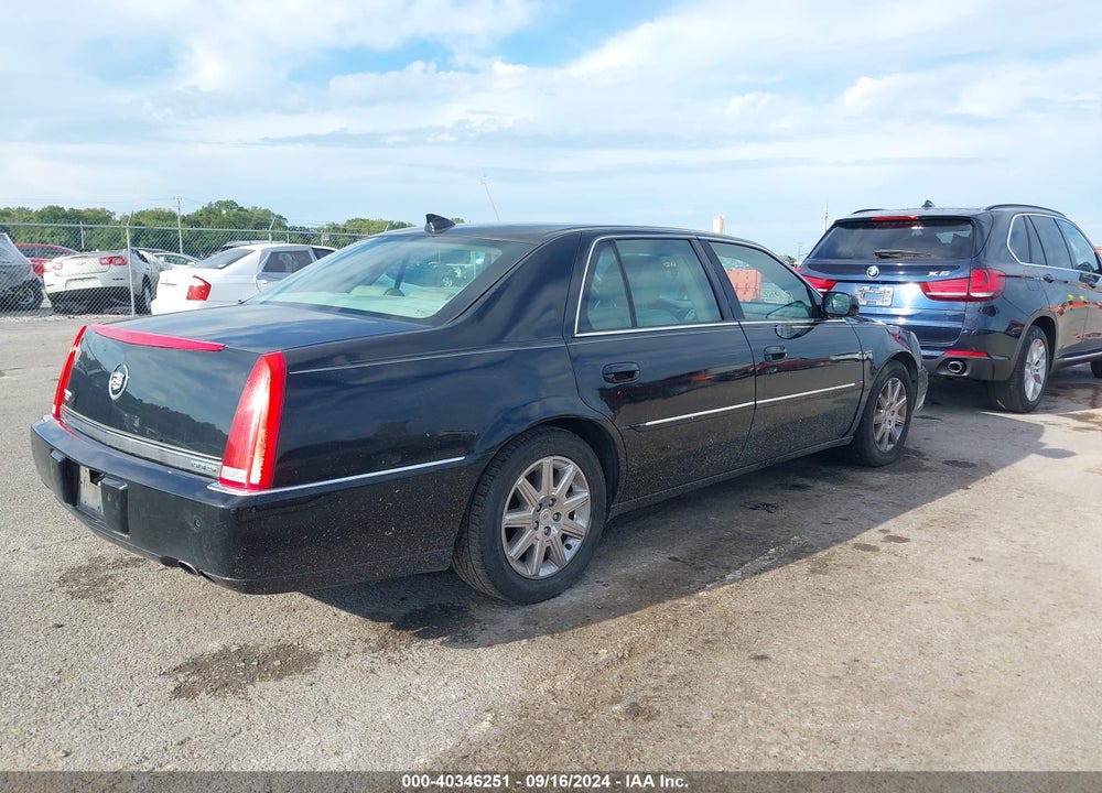 2011 CADILLAC DTS PREMIUM COLLECTION VIN: 1G6KH5E6XBU124464