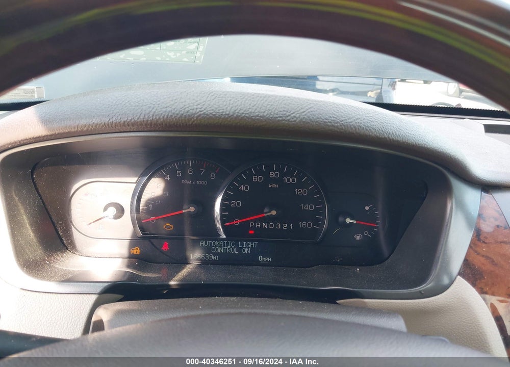 2011 CADILLAC DTS PREMIUM COLLECTION VIN: 1G6KH5E6XBU124464