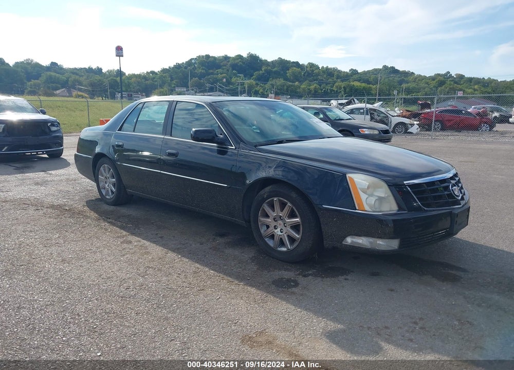 2011 CADILLAC DTS PREMIUM COLLECTION VIN: 1G6KH5E6XBU124464