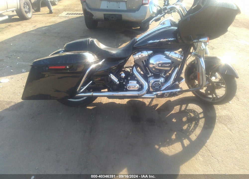 2015 HARLEY-DAVIDSON FLTRX ROAD GLIDE VIN: 1HD1KHM14FB689634