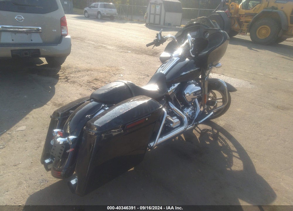 2015 HARLEY-DAVIDSON FLTRX ROAD GLIDE VIN: 1HD1KHM14FB689634