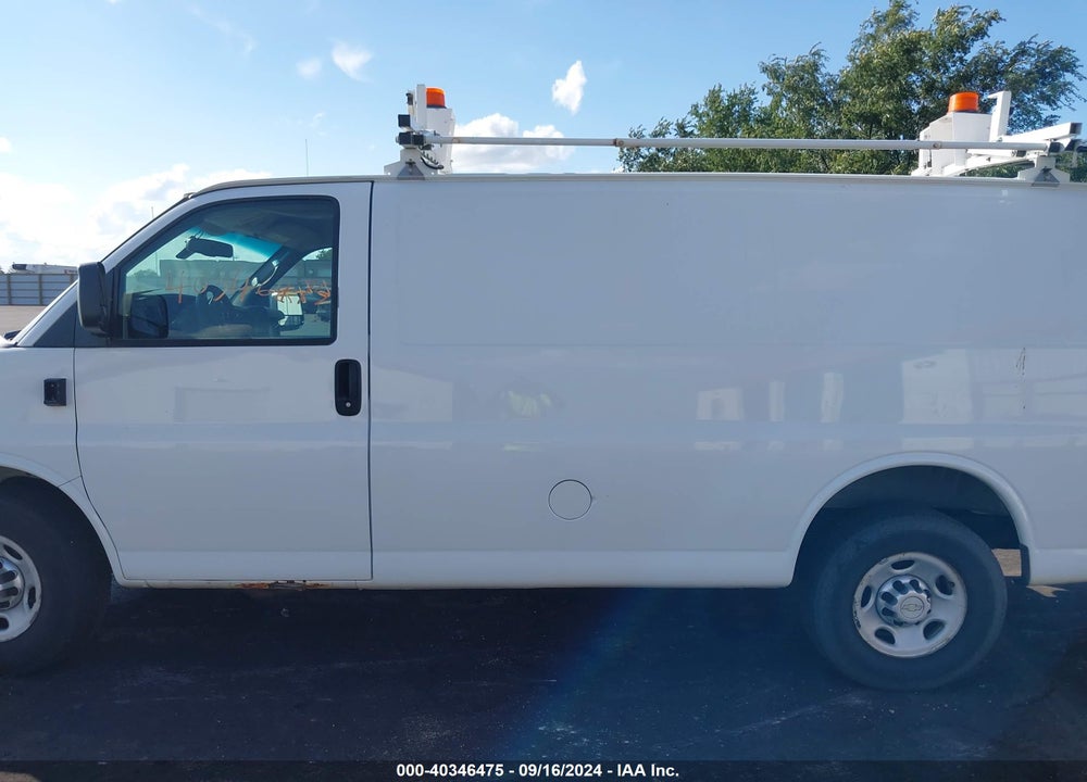 2011 CHEVROLET EXPRESS 2500 WORK VAN VIN: 1GCWGFCGXB1163074