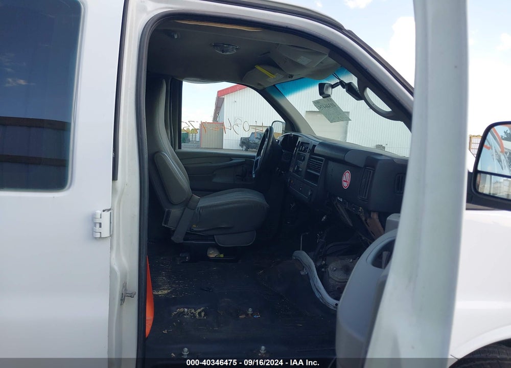 2011 CHEVROLET EXPRESS 2500 WORK VAN VIN: 1GCWGFCGXB1163074