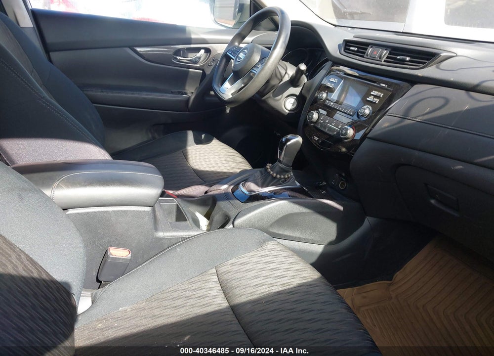 2017 NISSAN ROGUE S VIN: 5N1AT2MT0HC859784