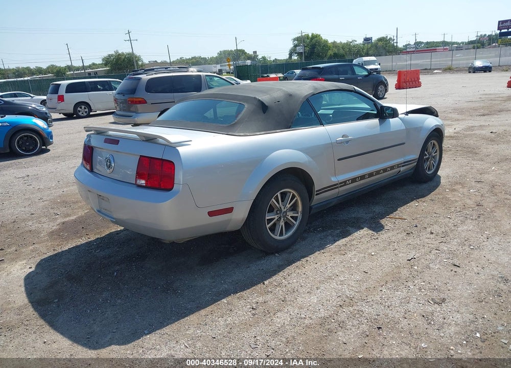 2005 FORD MUSTANG VIN: 1ZVFT84N555217167