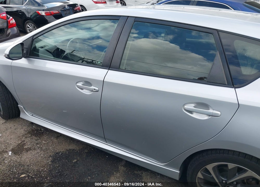 2018 TOYOTA COROLLA IM VIN: JTNKARJE4JJ567176