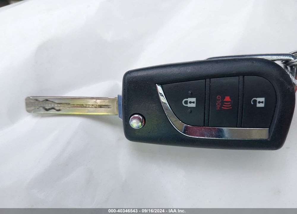 2018 TOYOTA COROLLA IM VIN: JTNKARJE4JJ567176
