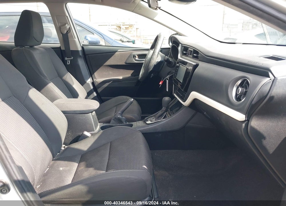 2018 TOYOTA COROLLA IM VIN: JTNKARJE4JJ567176