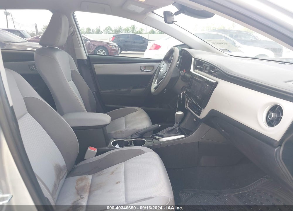 2017 TOYOTA COROLLA LE VIN: 5YFBURHEXHP605484