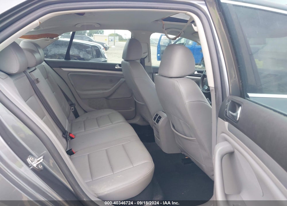 2008 VOLKSWAGEN JETTA SE/SEL VIN: 3VWRM71KX8M057316