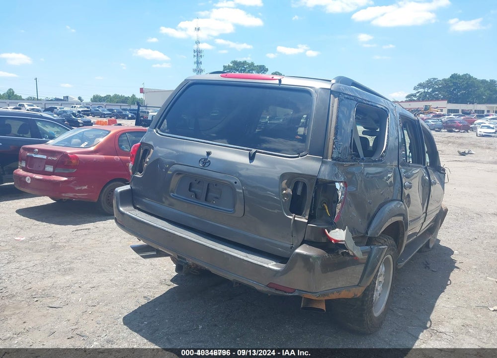 2005 TOYOTA SEQUOIA SR5 V8 VIN: 5TDZT34A85S258788