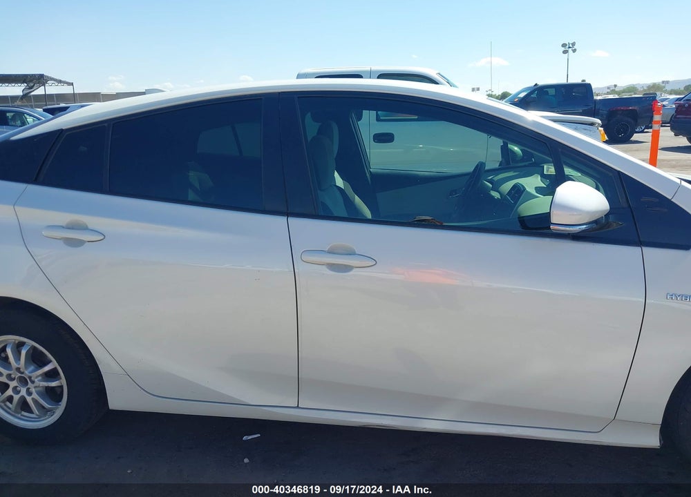 2018 TOYOTA PRIUS THREE VIN: JTDKARFU3J3058592