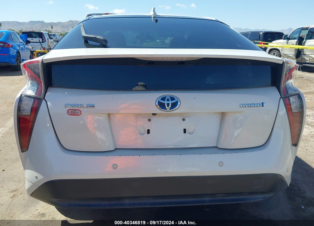 2018 TOYOTA PRIUS THREE VIN: JTDKARFU3J3058592