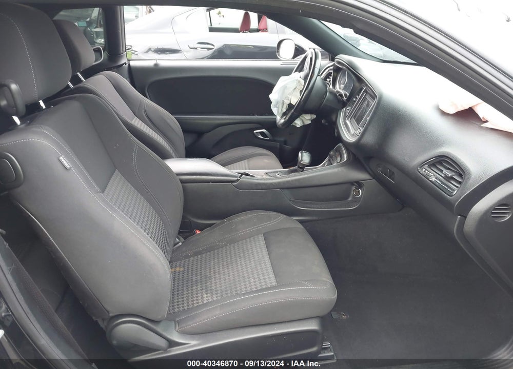 2019 DODGE CHALLENGER SXT VIN: 2C3CDZAG0KH687632