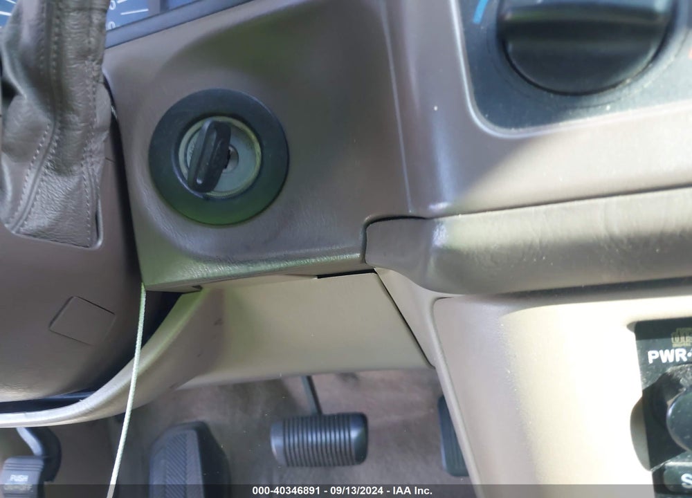 2001 TOYOTA SIENNA CE VIN: 4T3ZF19C41U356084