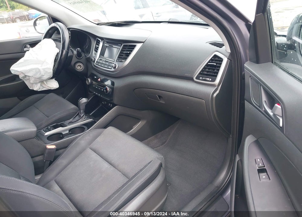 2016 HYUNDAI TUCSON SE VIN: KM8J3CA49GU037030