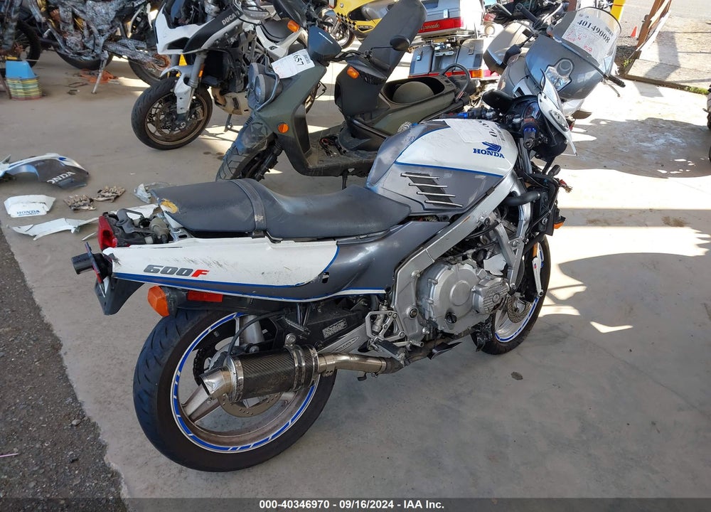 1990 HONDA CBR600 F VIN: JH2PC230XLM000864