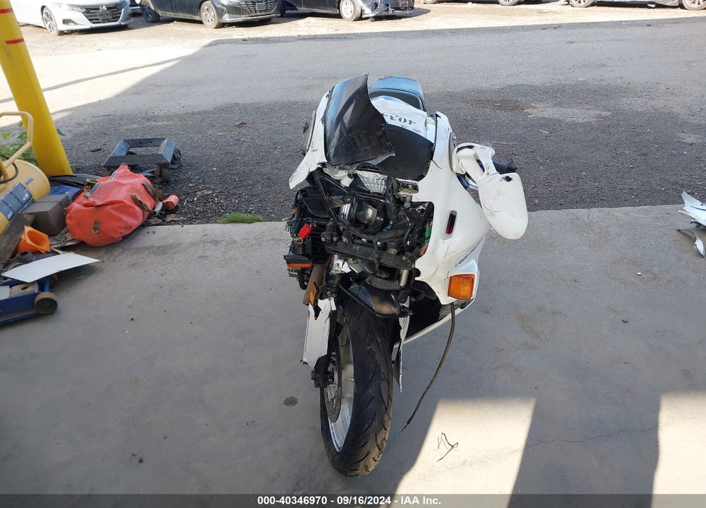 1990 HONDA CBR600 F VIN: JH2PC230XLM000864