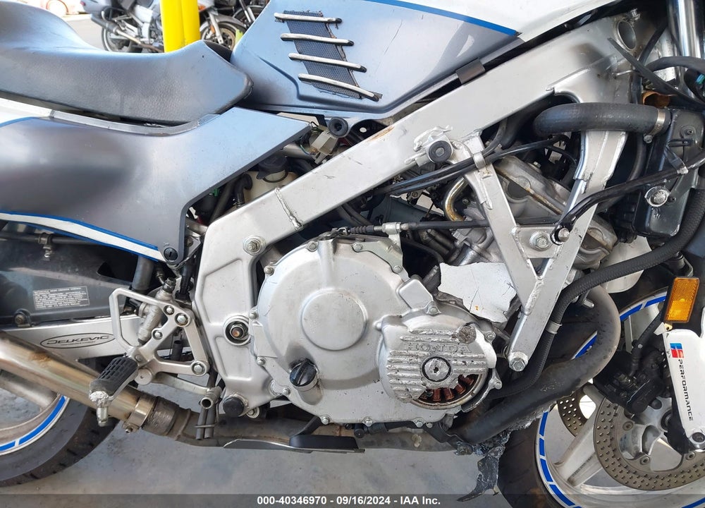 1990 HONDA CBR600 F VIN: JH2PC230XLM000864