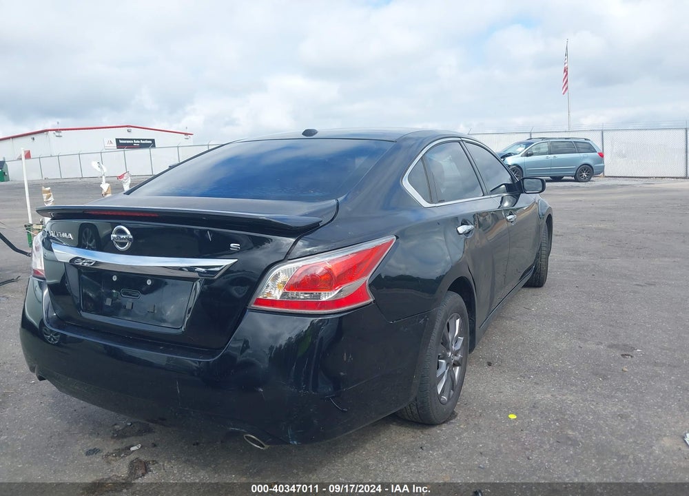 2015 NISSAN ALTIMA 2.5 S VIN: 1N4AL3AP7FC422918