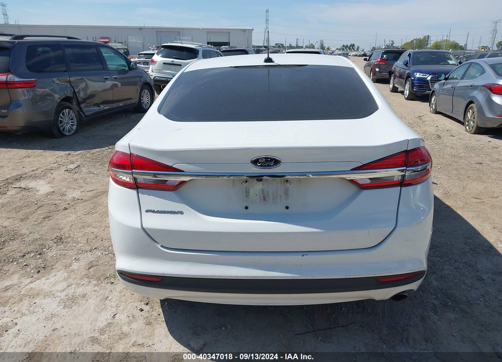 2018 FORD FUSION S VIN: 3FA6P0G73JR125655