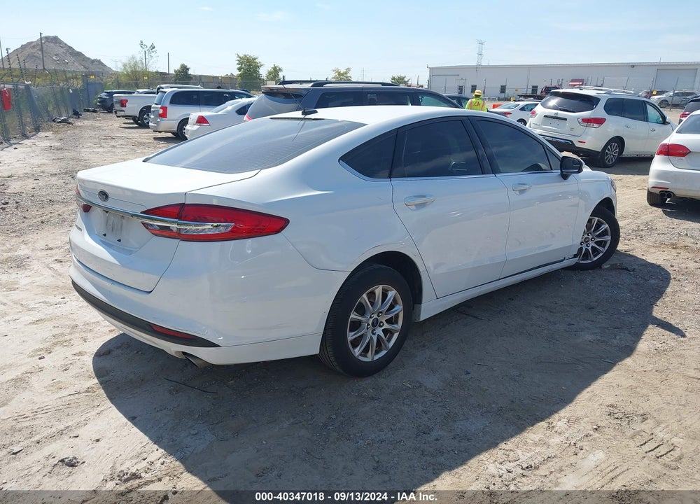 2018 FORD FUSION S VIN: 3FA6P0G73JR125655