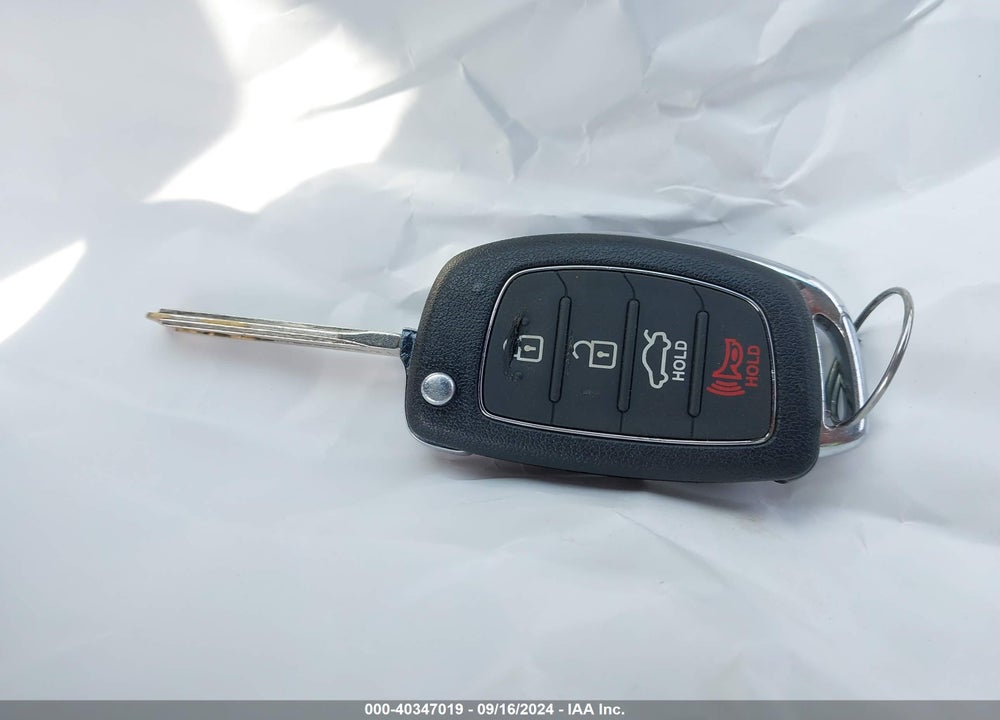 2017 HYUNDAI SONATA VIN: 5NPE24AF9HH587775