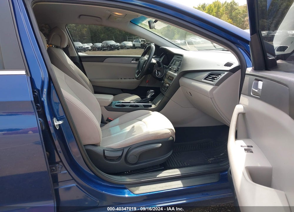 2017 HYUNDAI SONATA VIN: 5NPE24AF9HH587775