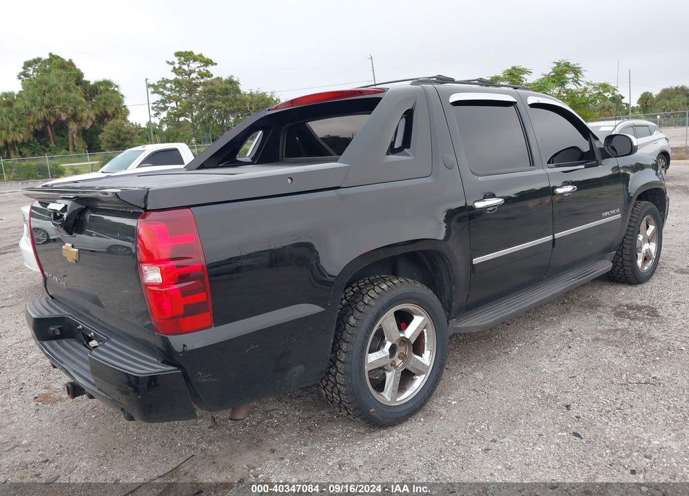 2013 CHEVROLET AVALANCHE LTZ VIN: 3GNTKGE77DG331852