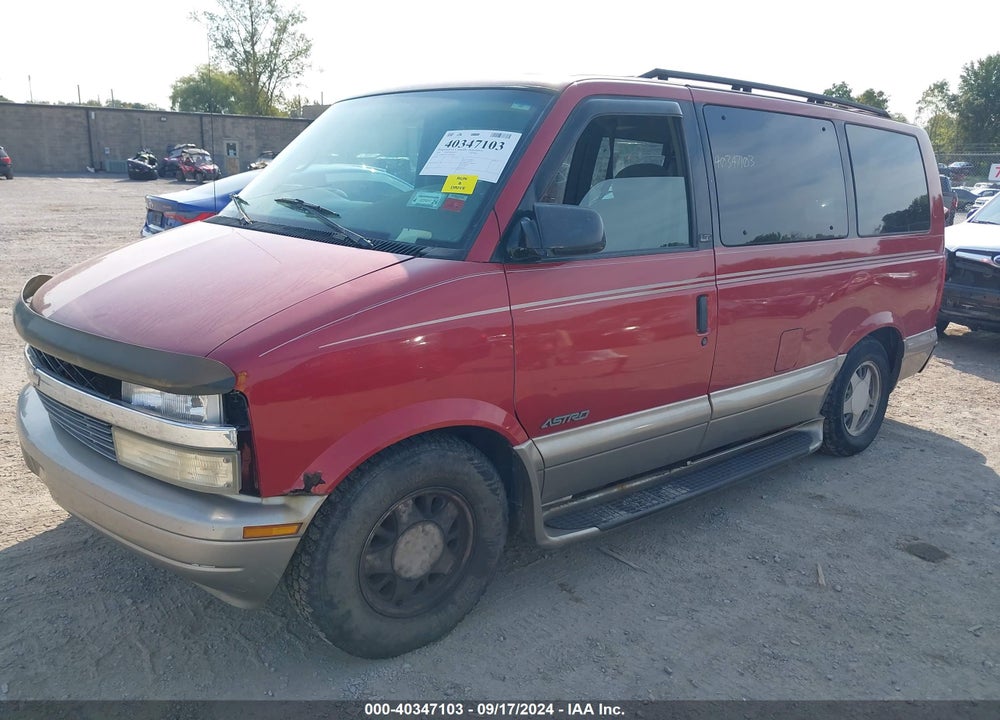 2001 CHEVROLET ASTRO LS VIN: 1GNDM19W21B100584
