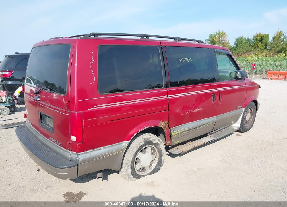 2001 CHEVROLET ASTRO LS VIN: 1GNDM19W21B100584
